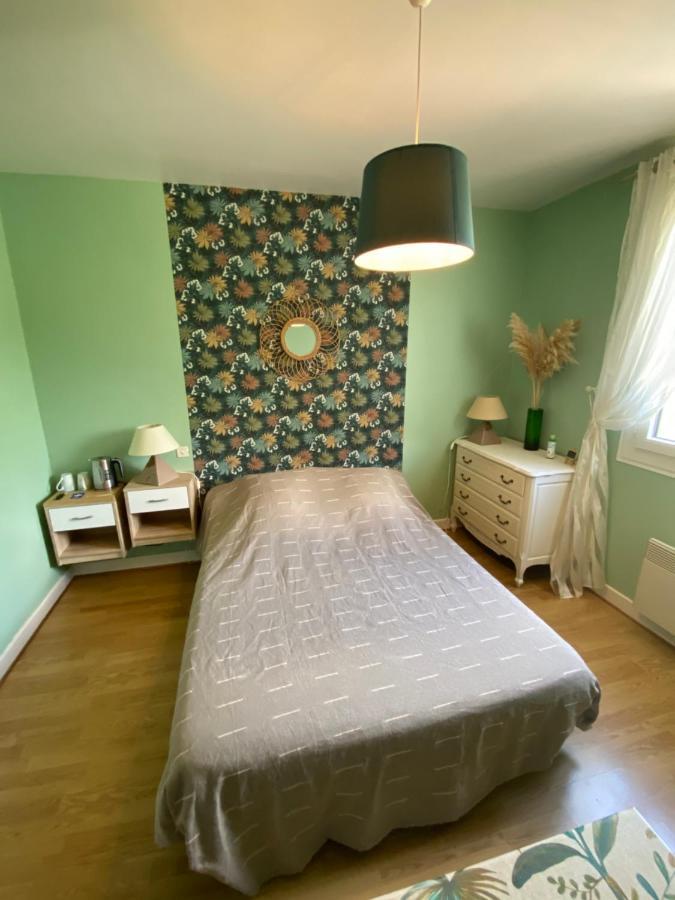 Bed and Breakfast Moulin De Latouille Exterior foto