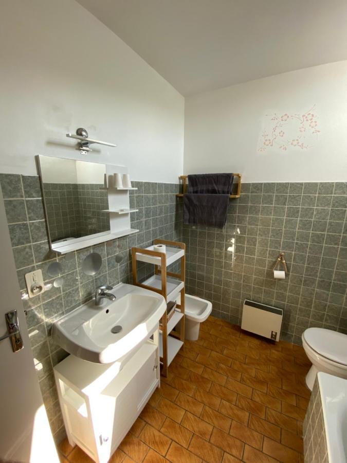 Bed and Breakfast Moulin De Latouille Exterior foto