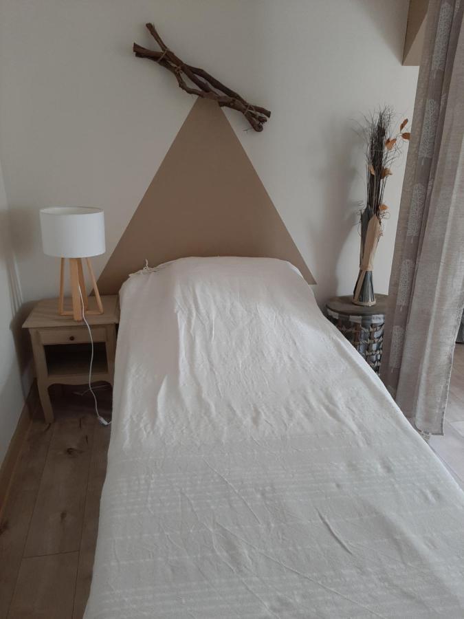 Bed and Breakfast Moulin De Latouille Exterior foto